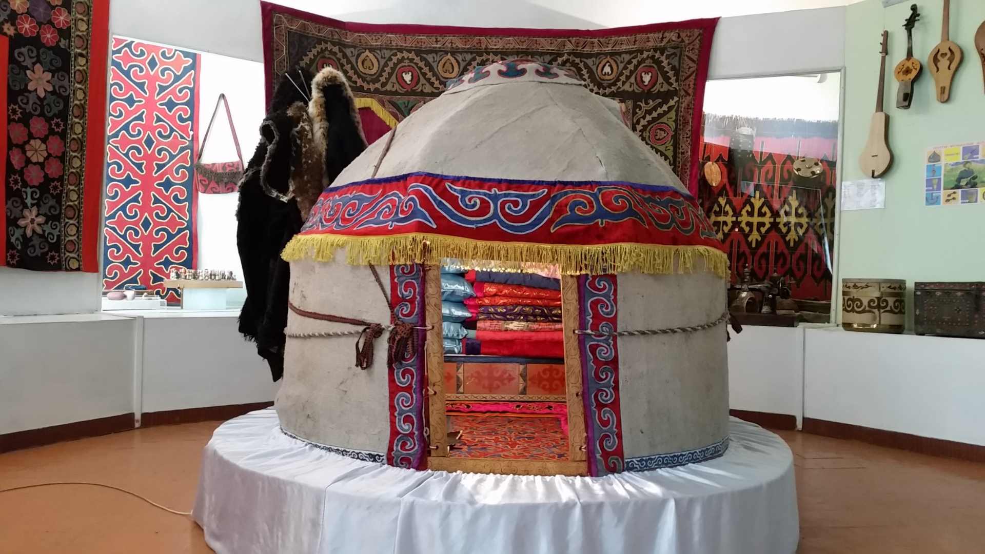 Our first trip to Kyrgyzstan- a 11 days Kyrgyzstan itinerary