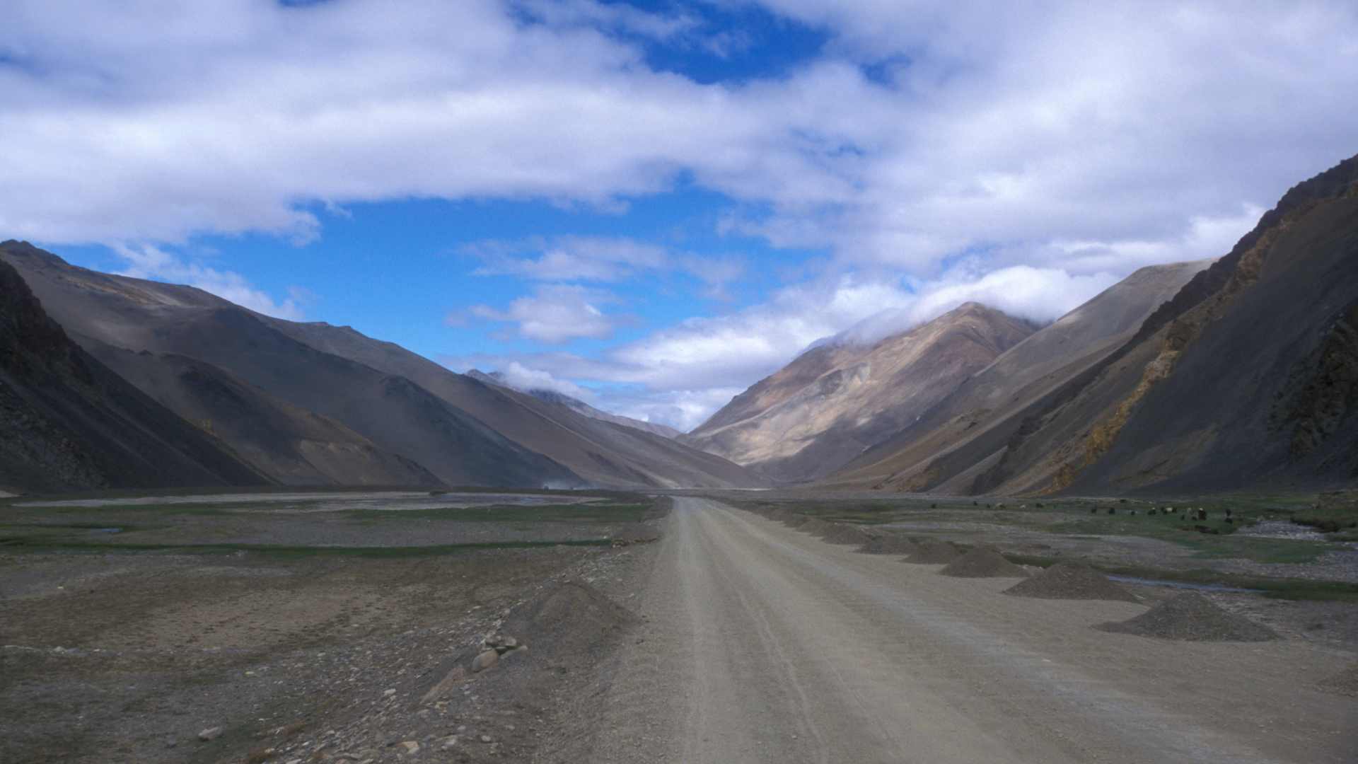 A remote dirt road in the isolated corners of Tibet