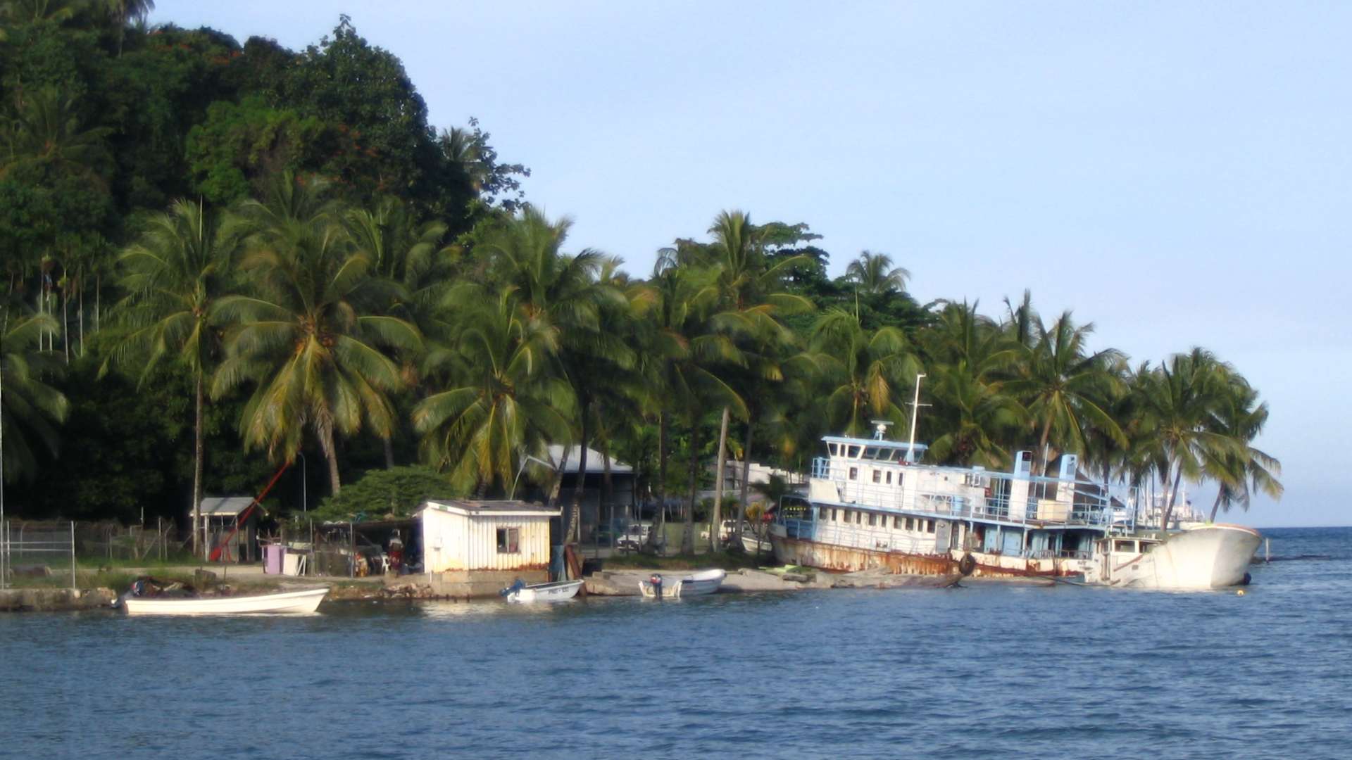 Wewak, the last major road-connected town before the route reaches the Sepik transport system.Photo by David Bacon, via Wikimedia Commons (CC BY 2.0)